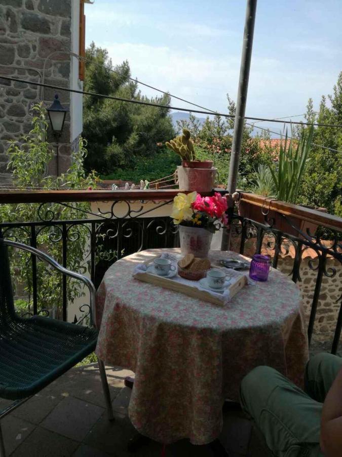 Μαχη Ενοικιαζόμενα Δωμάτια ميثيمْنا المظهر الخارجي الصورة