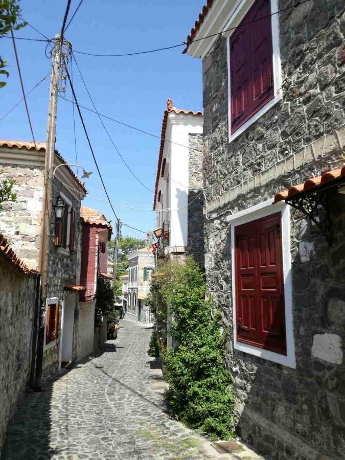Μαχη Ενοικιαζόμενα Δωμάτια ميثيمْنا المظهر الخارجي الصورة