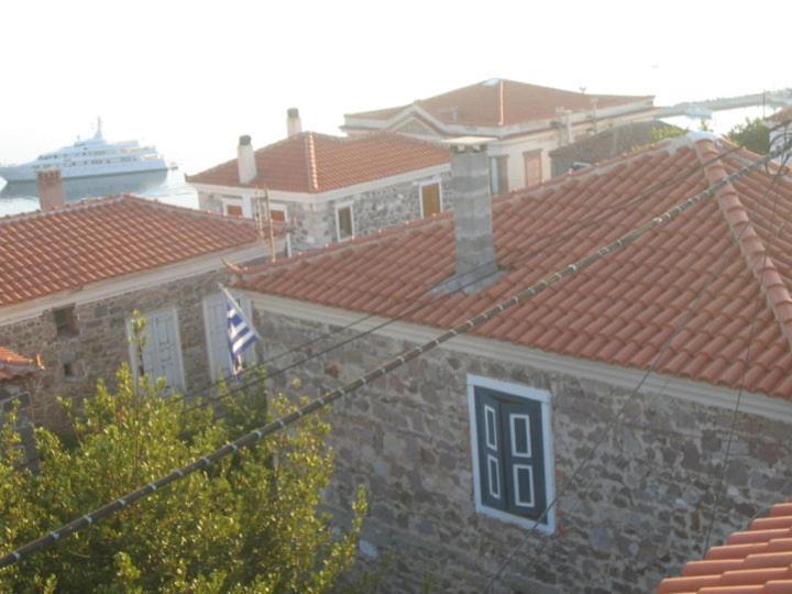 Μαχη Ενοικιαζόμενα Δωμάτια ميثيمْنا المظهر الخارجي الصورة